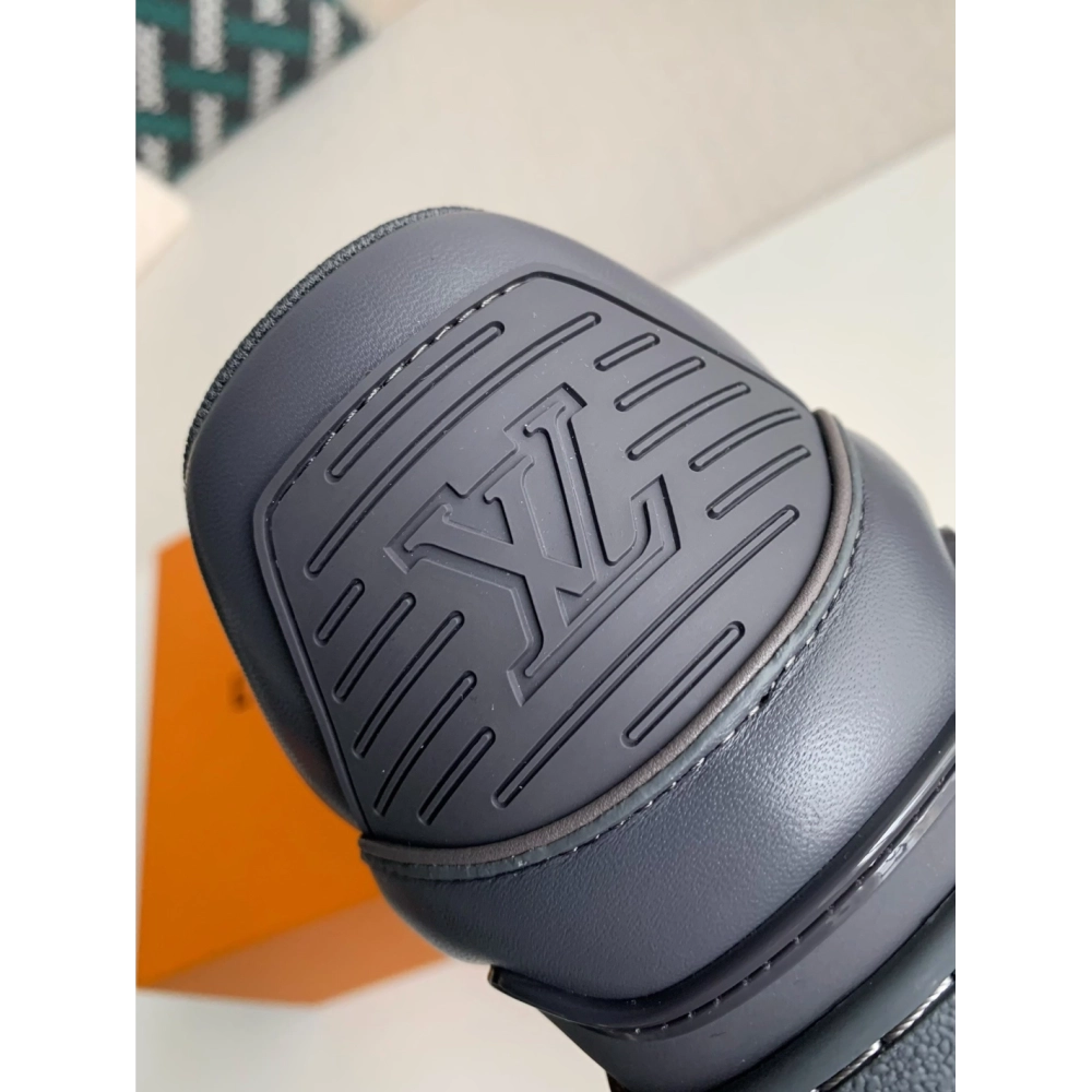 Louis Vuitton Trainer Sneakers,LOUIS VUITTON
