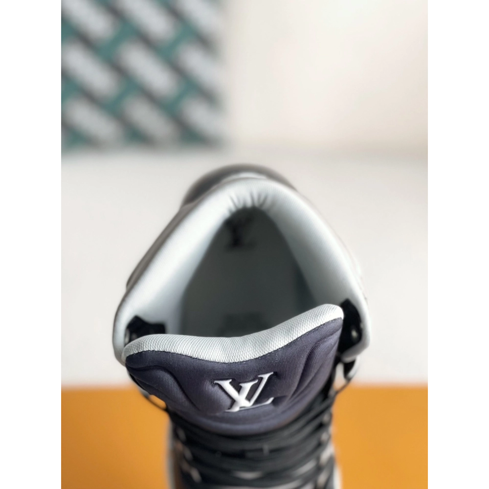 Louis Vuitton Trainer Sneakers,LOUIS VUITTON