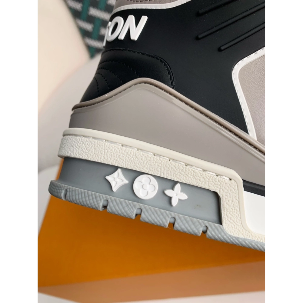 Louis Vuitton Trainer Sneakers,LOUIS VUITTON