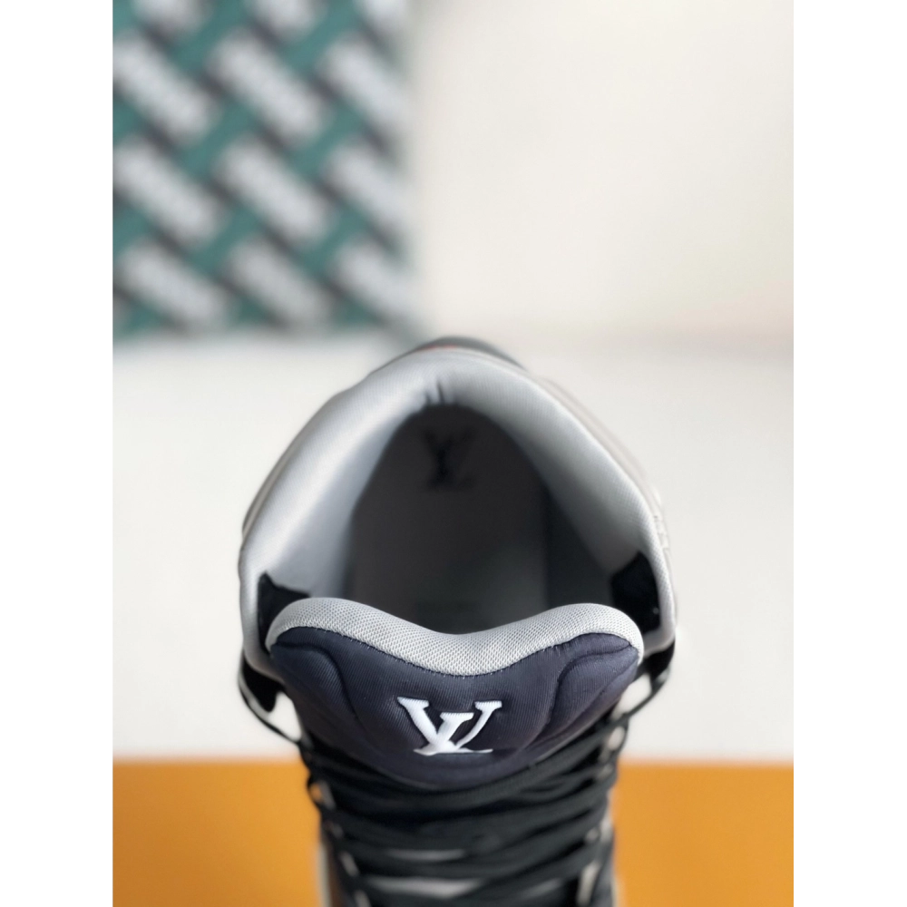 Louis Vuitton Trainer Sneakers,LOUIS VUITTON