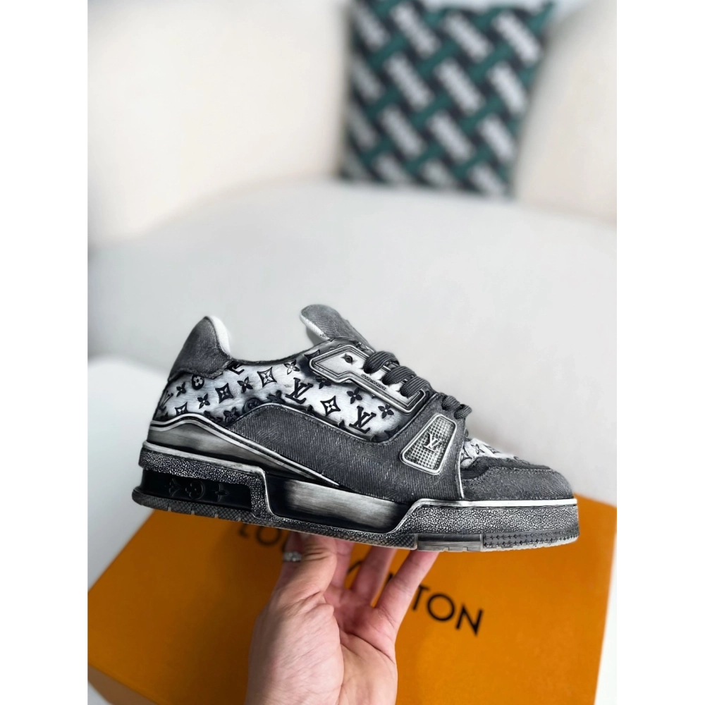 Louis Vuitton Trainer Sneakers,LOUIS VUITTON