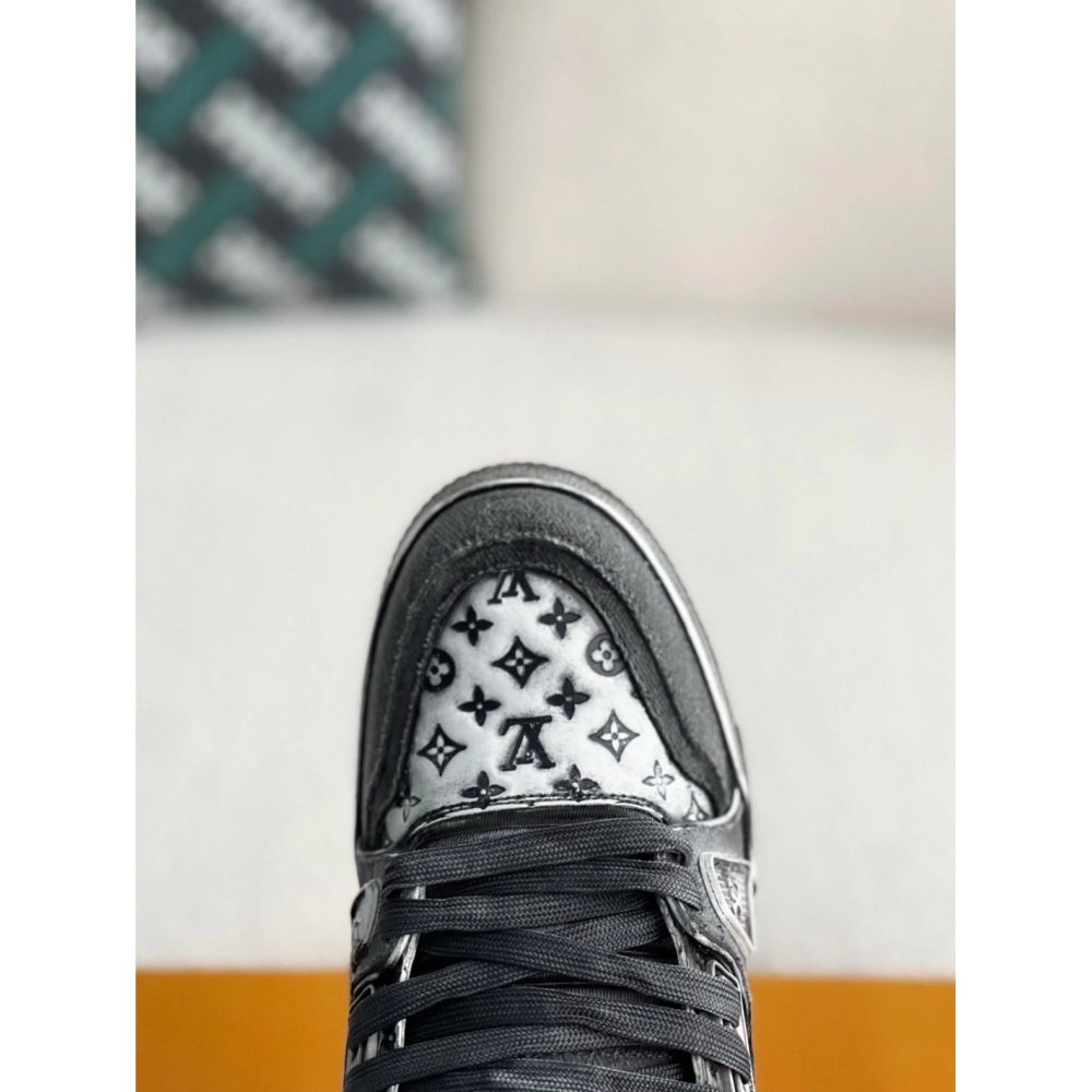 Louis Vuitton Trainer Sneakers,LOUIS VUITTON