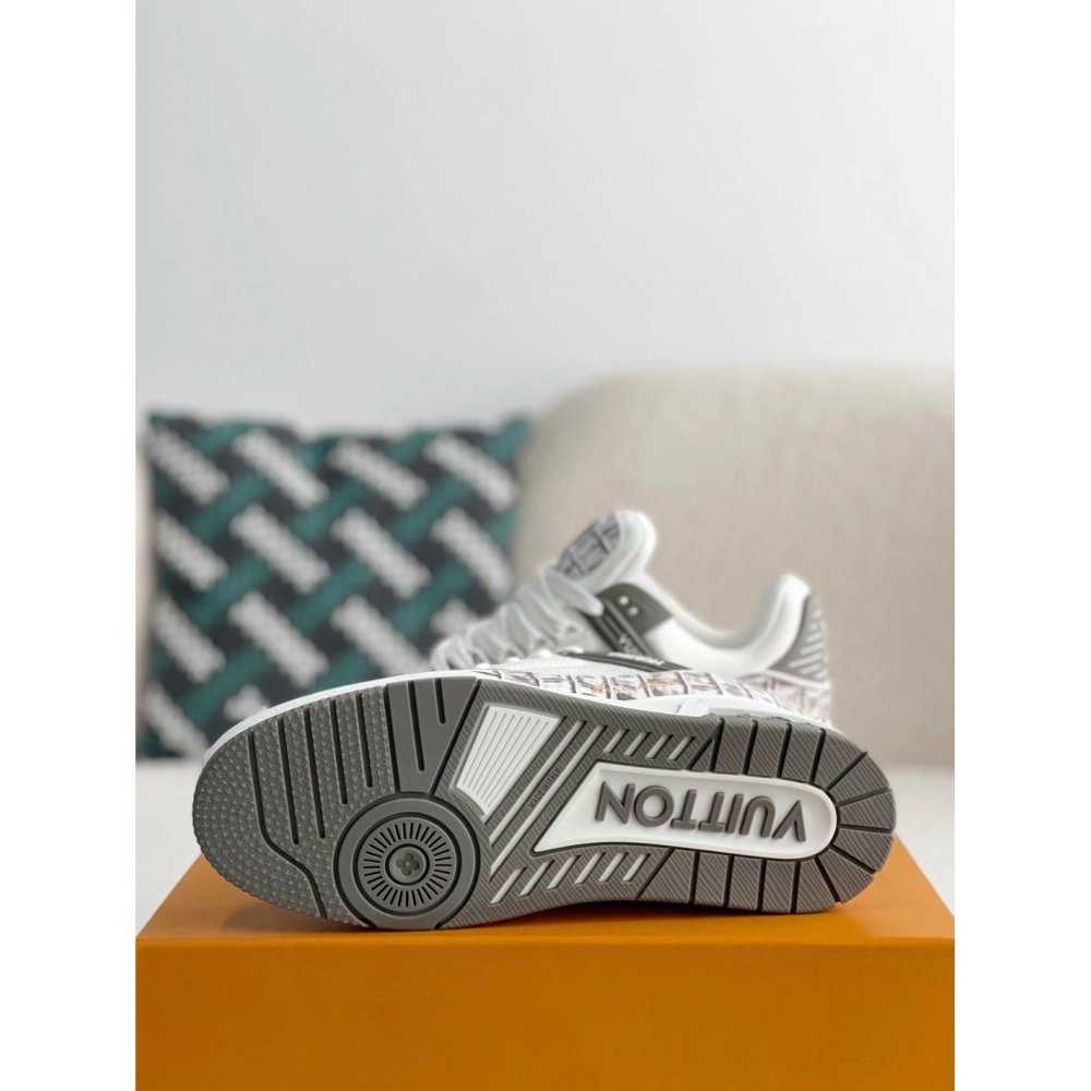 Louis Vuitton Trainer Sneakers,LOUIS VUITTON