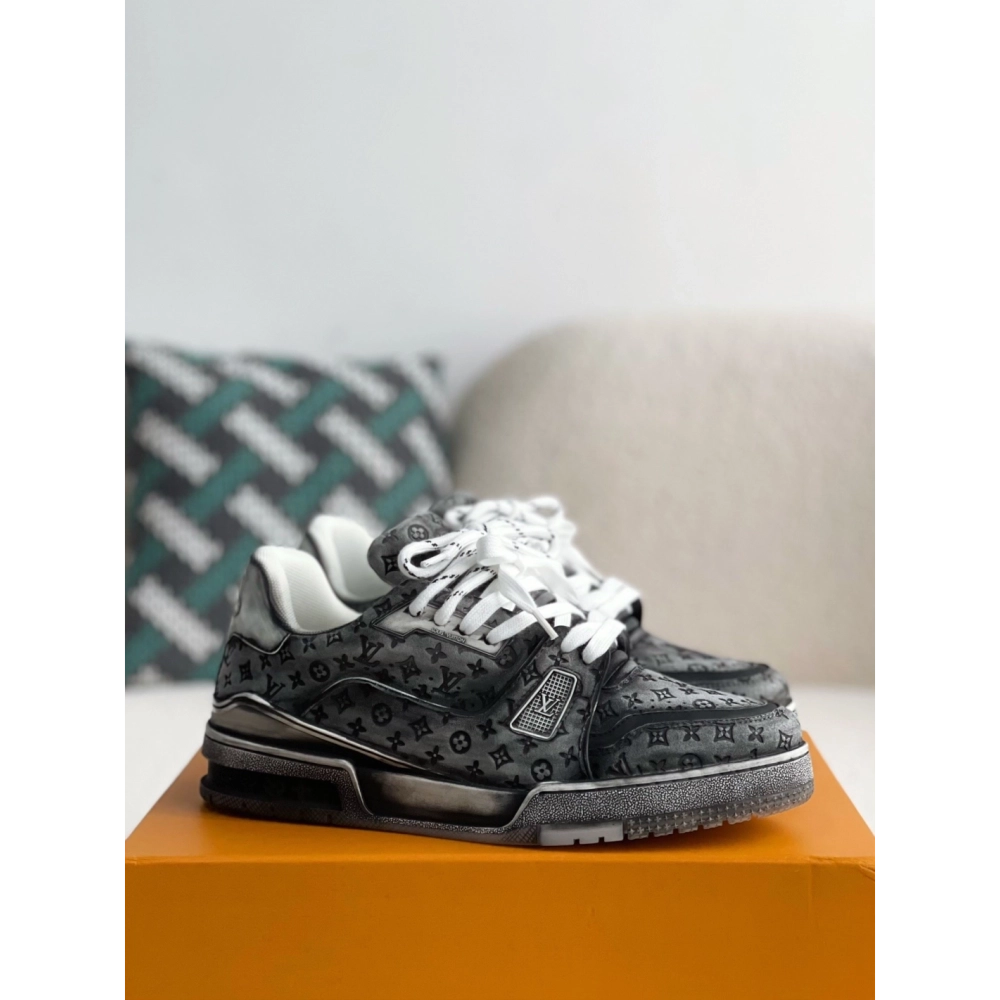 Louis Vuitton Trainer Sneakers,LOUIS VUITTON
