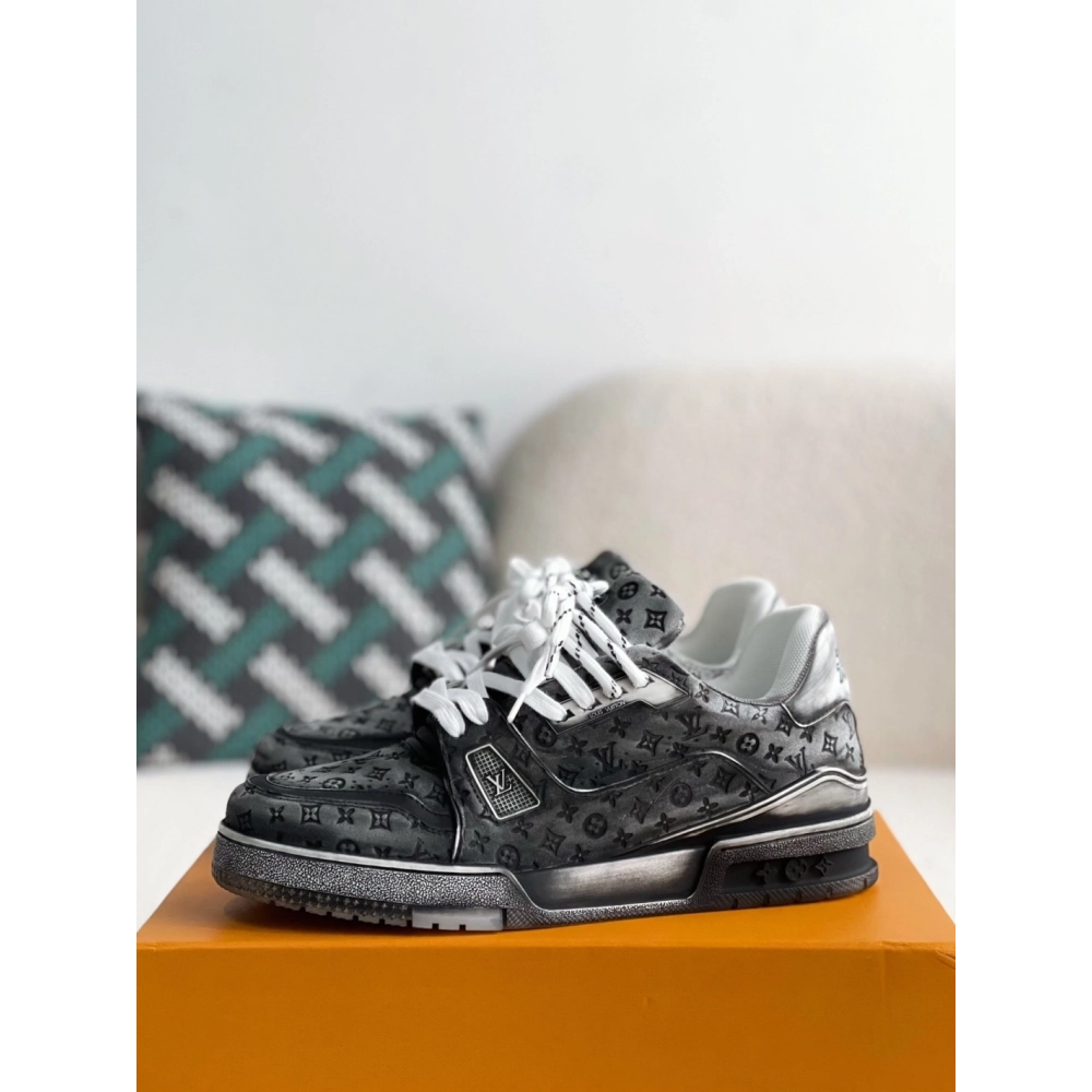 Louis Vuitton Trainer Sneakers,LOUIS VUITTON