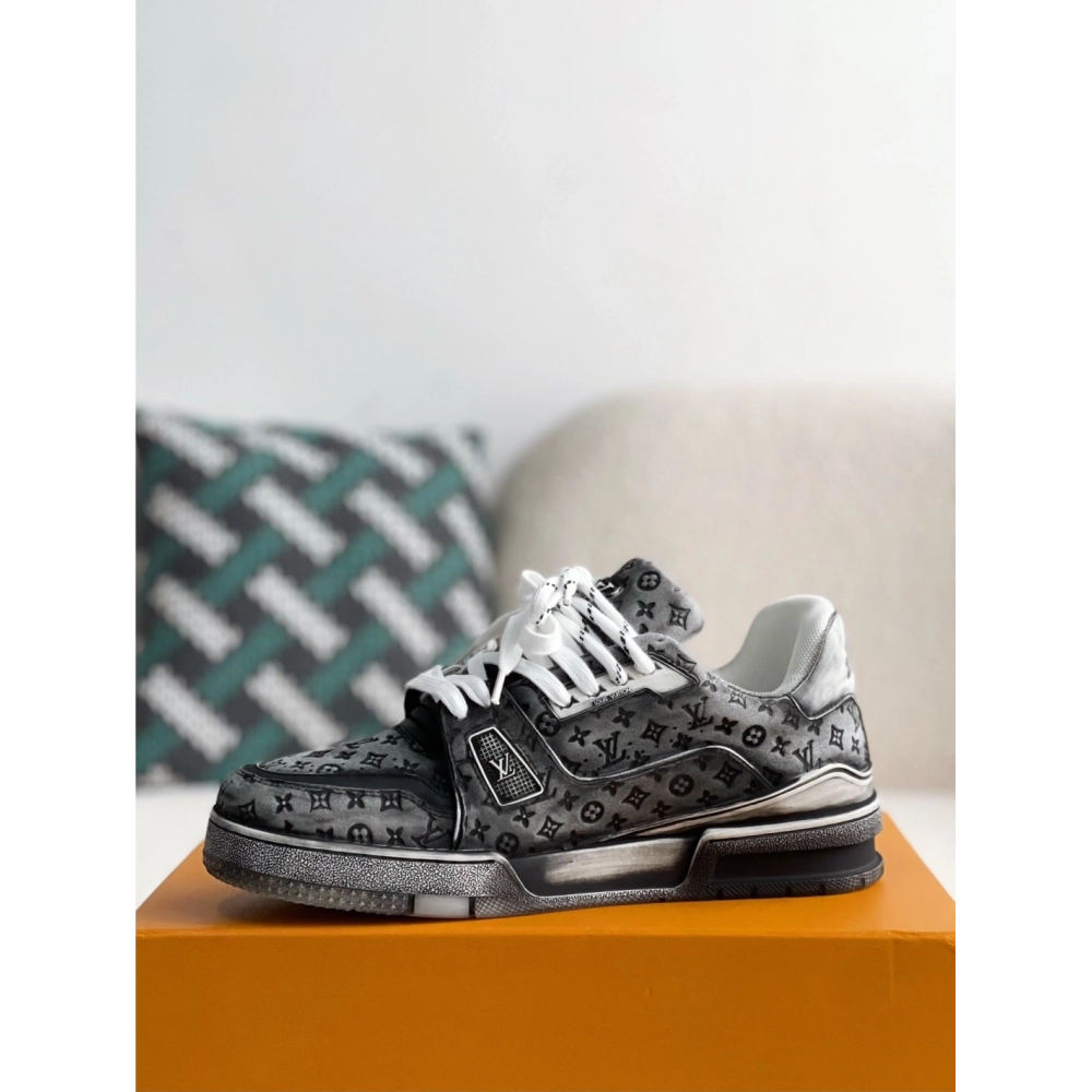 Louis Vuitton Trainer Sneakers,LOUIS VUITTON