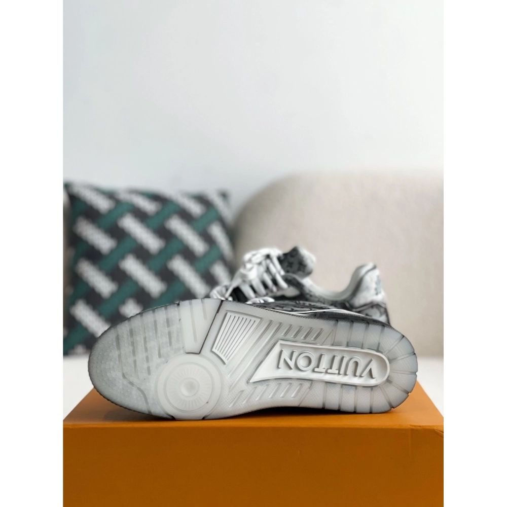 Louis Vuitton Trainer Sneakers,LOUIS VUITTON