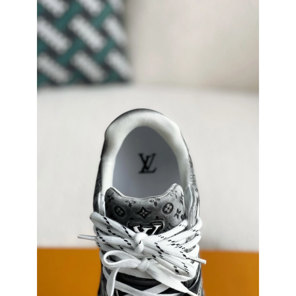 Louis Vuitton Trainer Sneakers,LOUIS VUITTON
