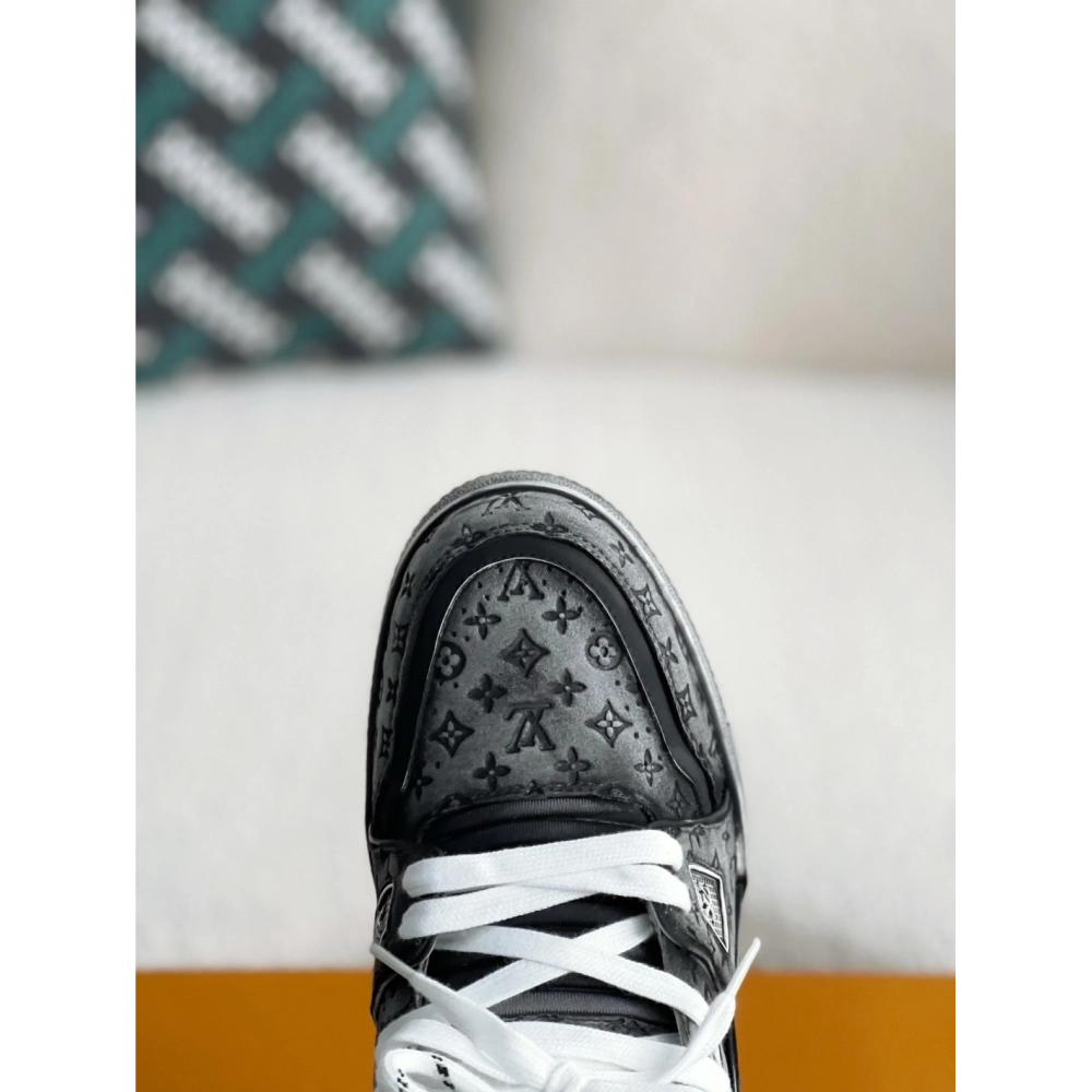 Louis Vuitton Trainer Sneakers,LOUIS VUITTON