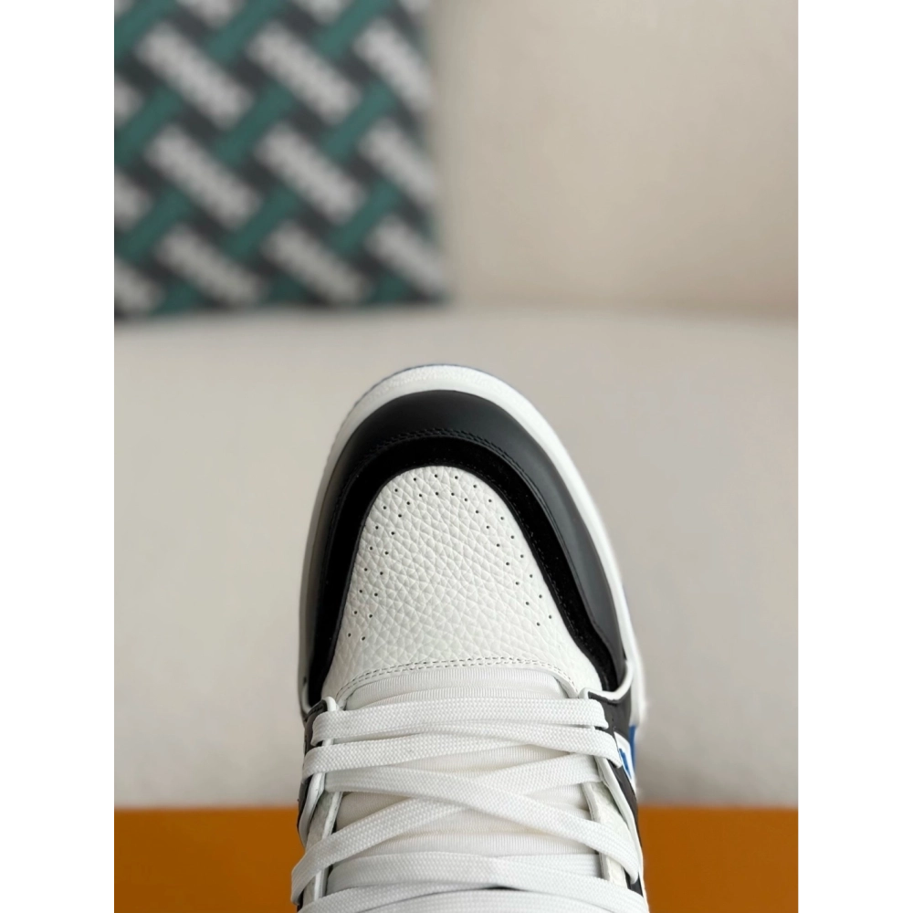 Louis Vuitton Trainer Sneakers,LOUIS VUITTON
