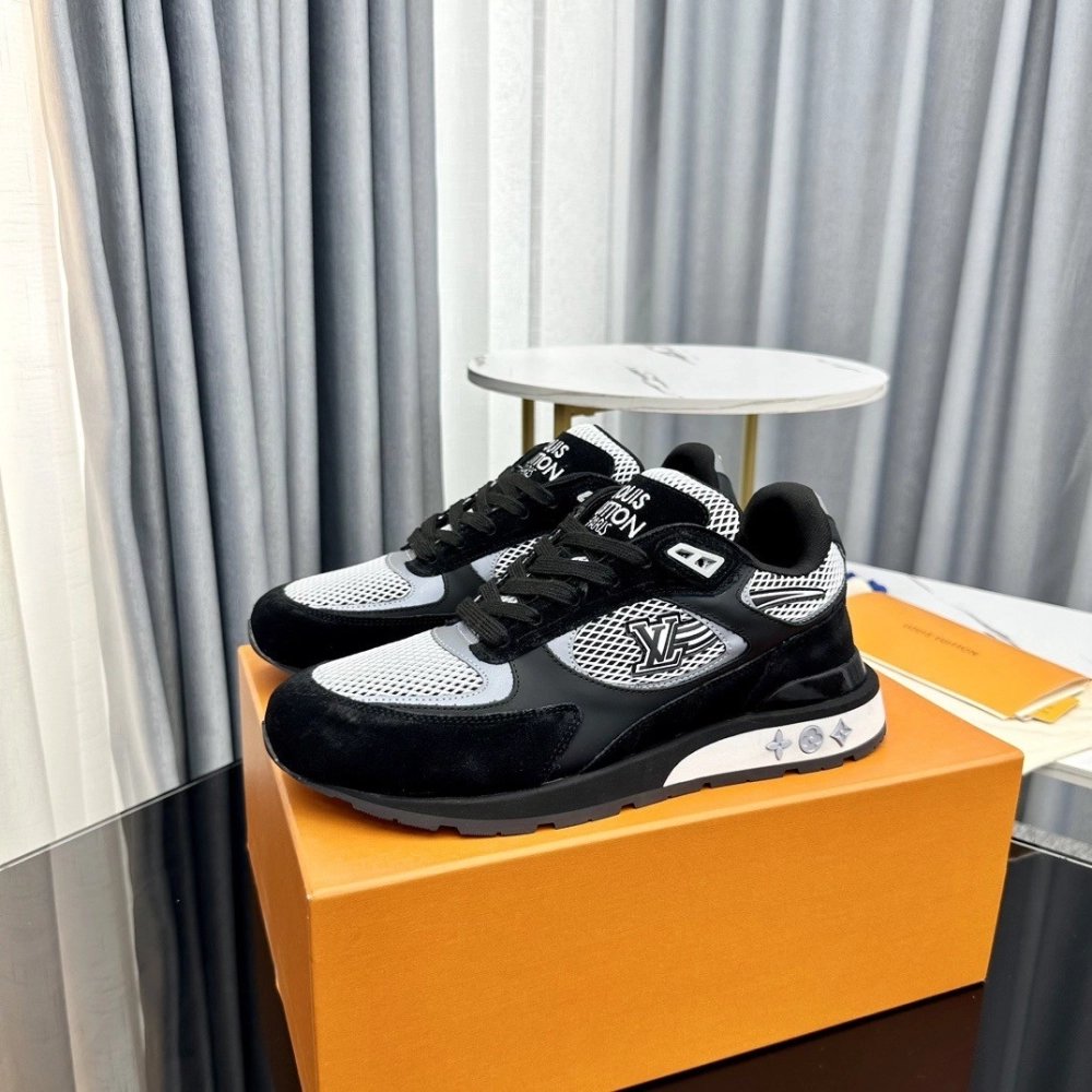 Lv Sneaker,LOUIS VUITTON