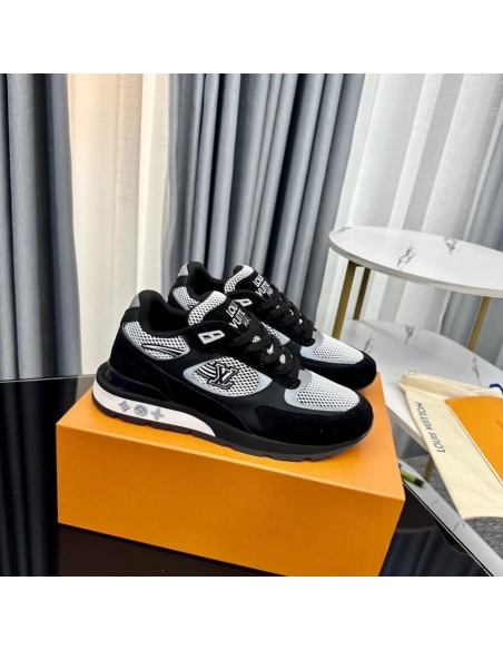Lv Sneaker,LOUIS VUITTON