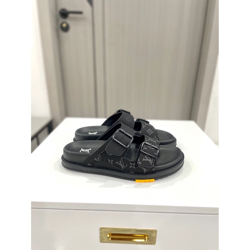 Louis Vuitton Man Slippers,LOUIS VUITTON