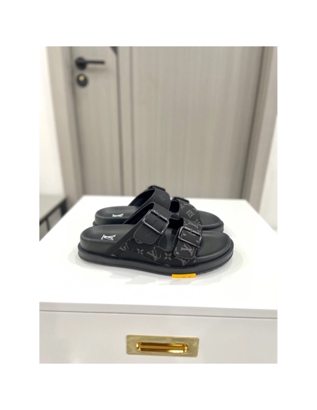 Louis Vuitton Man Slippers,LOUIS VUITTON