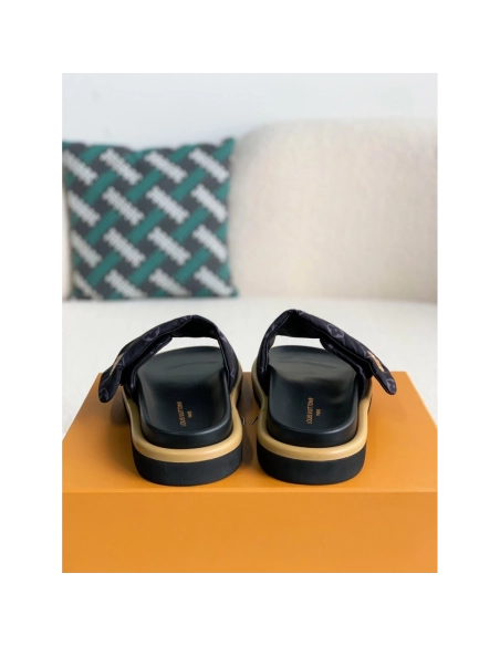 Louis Vuitton Slippers,LOUIS VUITTON