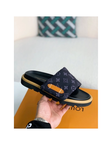 Louis Vuitton Slippers,LOUIS VUITTON