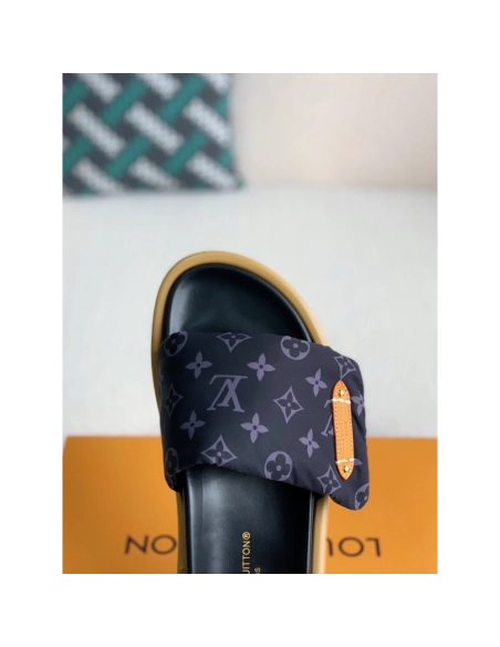 Louis Vuitton Slippers,LOUIS VUITTON