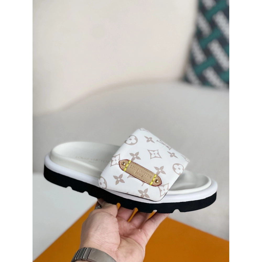 Louis Vuitton Slippers,LOUIS VUITTON