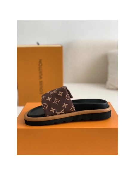 Louis Vuitton Slippers,LOUIS VUITTON