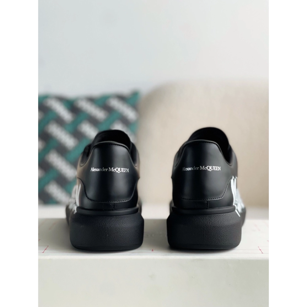 Alexander McQueen black letter Sneakers,Alexander McQueen,High quality Free shipping