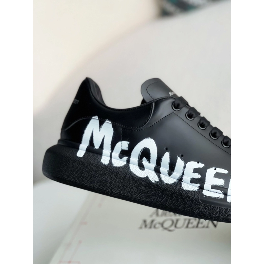 Alexander McQueen black letter Sneakers,Alexander McQueen,High quality Free shipping