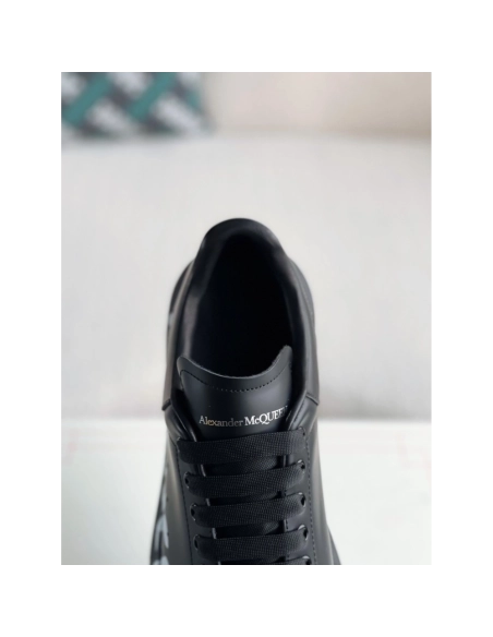 Alexander McQueen black letter Sneakers,Alexander McQueen,High quality Free shipping