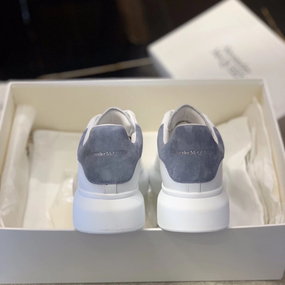 Alexander McQueen Mist Blue velvet tail Sneakers,Alexander McQueen,High quality Free shipping