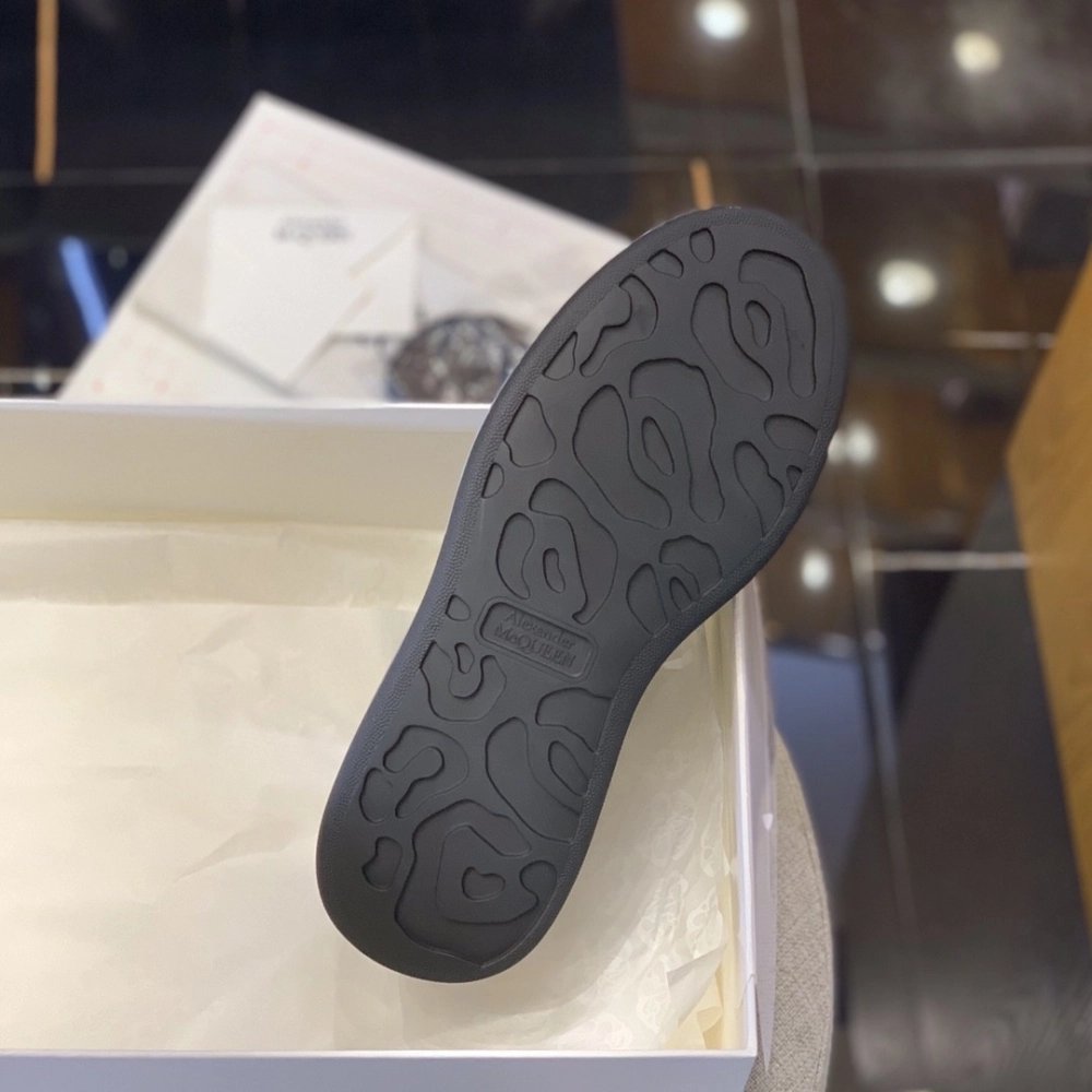 Alexander McQueen MQ All black hand-painted Sneakers,Alexander McQueen,High quality Free shipping