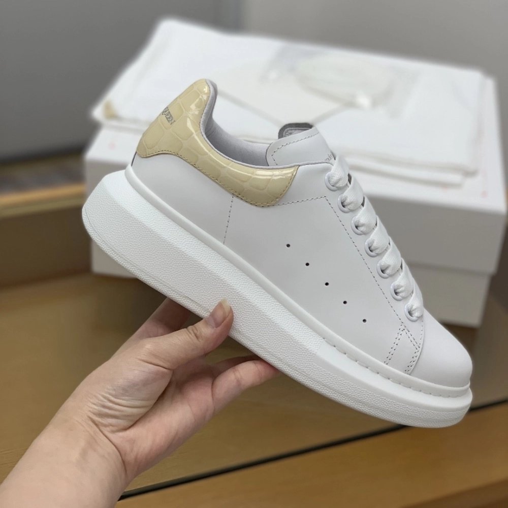 Alexander McQueen MQ Apricot bead Stone grain tail Sneakers,Alexander McQueen,High quality Free shipping