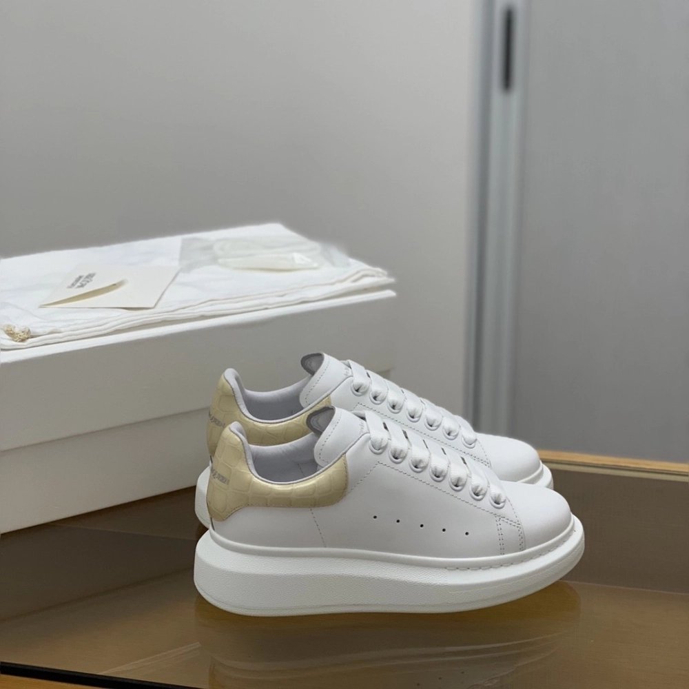 Alexander McQueen MQ Apricot bead Stone grain tail Sneakers,Alexander McQueen,High quality Free shipping