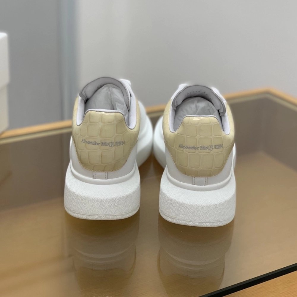 Alexander McQueen MQ Apricot bead Stone grain tail Sneakers,Alexander McQueen,High quality Free shipping