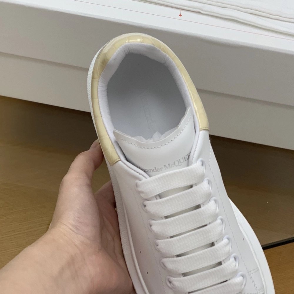 Alexander McQueen MQ Apricot bead Stone grain tail Sneakers,Alexander McQueen,High quality Free shipping