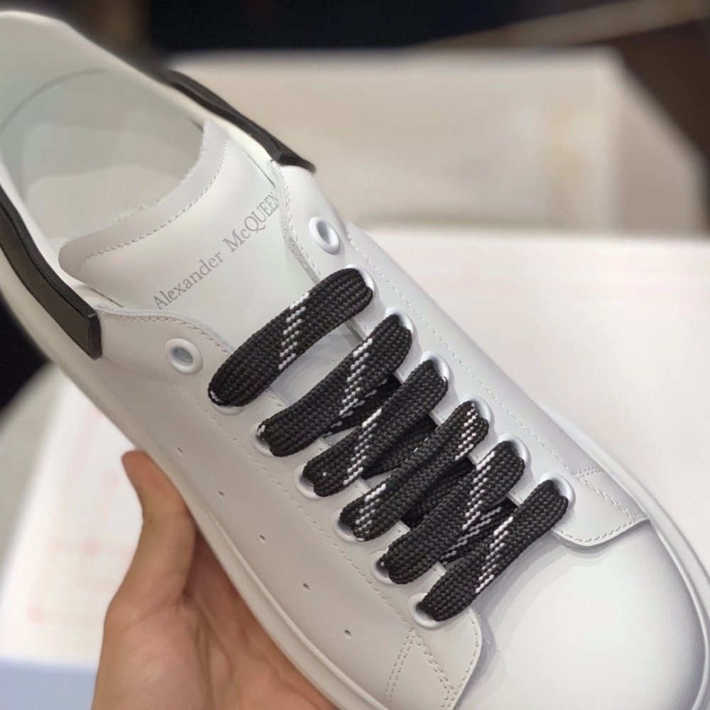 Alexander McQueen MQ Black film tail Sneakers,Alexander McQueen,High quality Free shipping