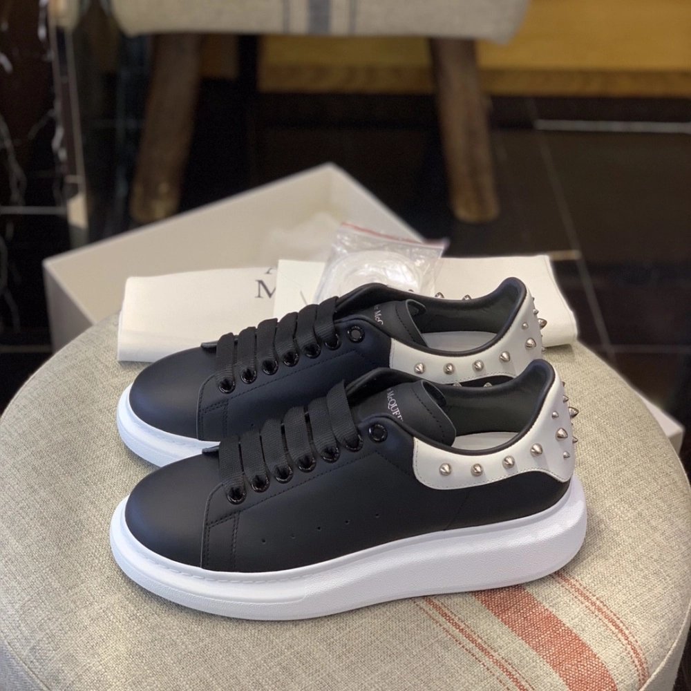 Alexander McQueen MQ Black Point tail Sneakers,Alexander McQueen,High quality Free shipping