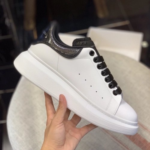 Alexander McQueen MQ Black snake-grain patternTail Sneakers,Alexander McQueen,High quality Free shipping