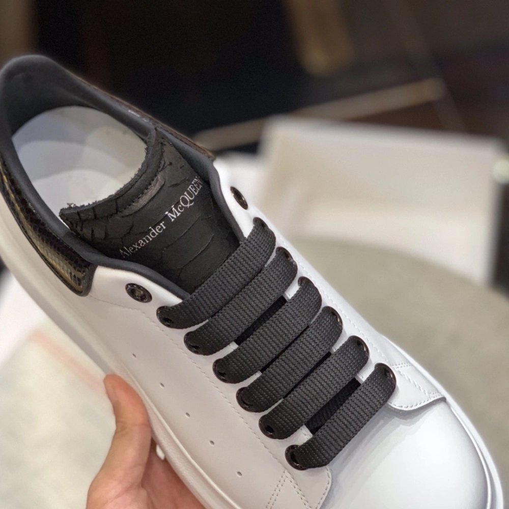 Alexander McQueen MQ Black snake-grain patternTail Sneakers,Alexander McQueen,High quality Free shipping