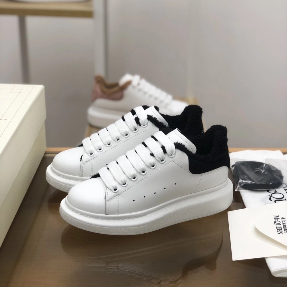 Alexander McQueen MQ Black velvet Lining Sneakers,Alexander McQueen,High quality Free shipping