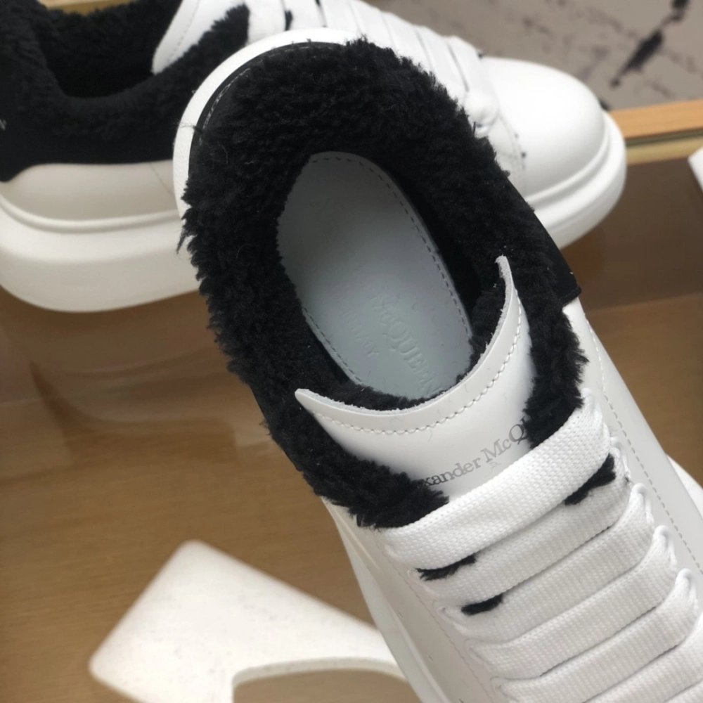 Alexander McQueen MQ Black velvet Lining Sneakers,Alexander McQueen,High quality Free shipping
