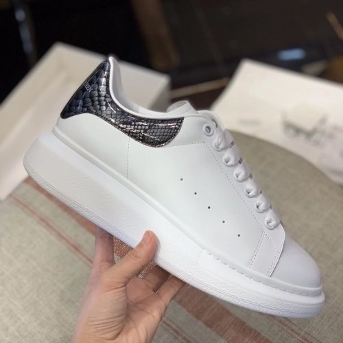 Alexander McQueen MQ Grey paint snake-grain pattern tail Sneakers,Alexander McQueen,High quality Free shipping