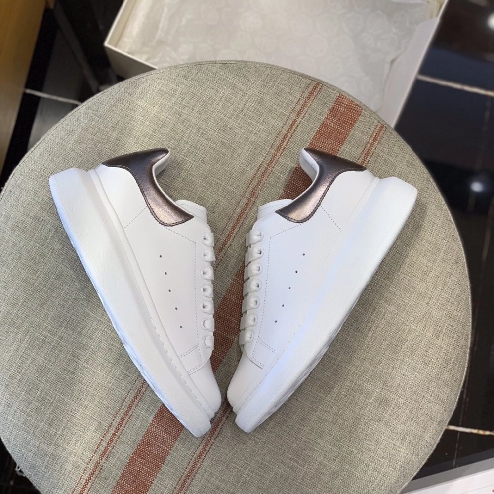 Alexander McQueen MQ gun-black tail Sneakers,Alexander McQueen,High quality Free shipping