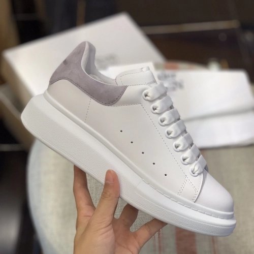 Alexander McQueen MQ Light gray velvet tail Sneakers,Alexander McQueen,High quality Free shipping