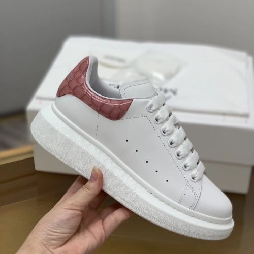 Alexander McQueen MQ Powdery bead Stone grain tail Sneakers,Alexander McQueen,High quality Free shipping