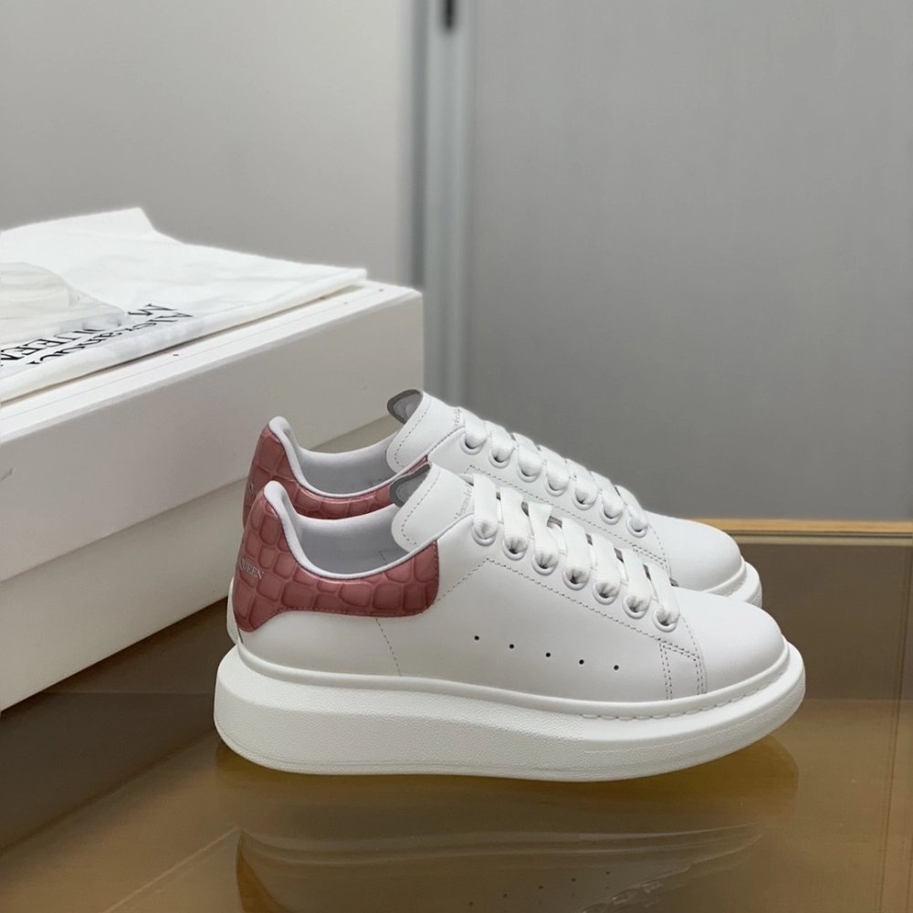 Alexander McQueen MQ Powdery bead Stone grain tail Sneakers,Alexander McQueen,High quality Free shipping
