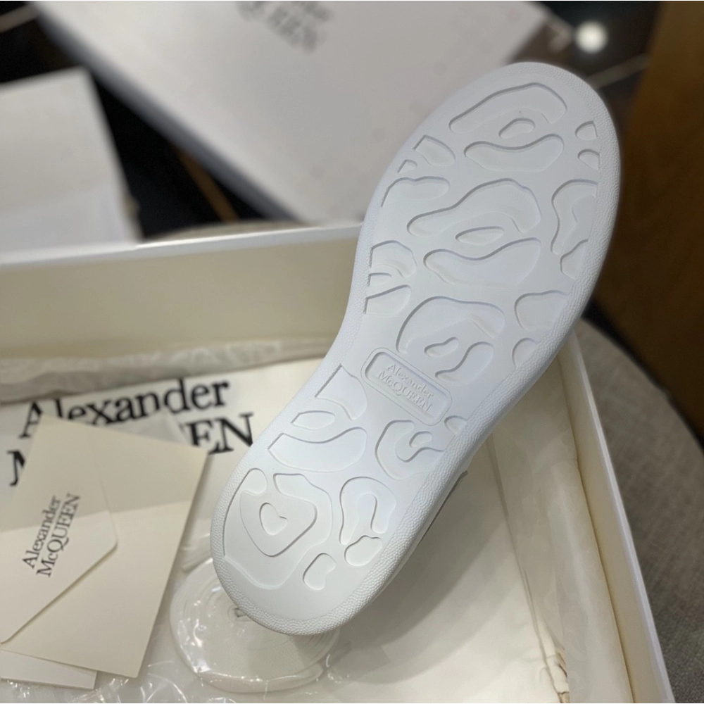 Alexander McQueen MQ silvery cowhide tail Sneakers,Alexander McQueen,High quality Free shipping