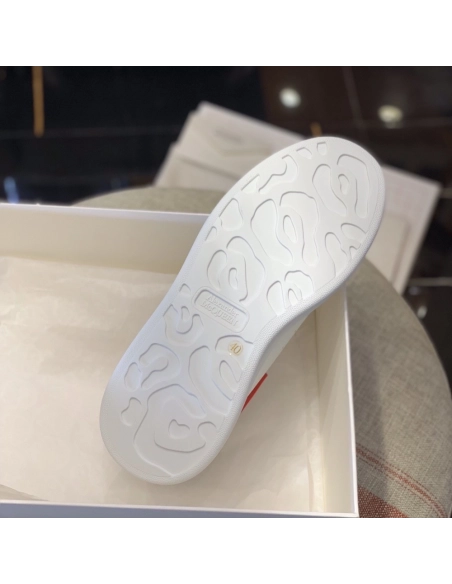 Alexander McQueen MQ white film tail Sneakers,Alexander McQueen,High quality Free shipping