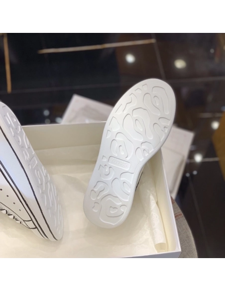 Alexander McQueen MQ White hand-painted Sneakers,Alexander McQueen,High quality Free shipping