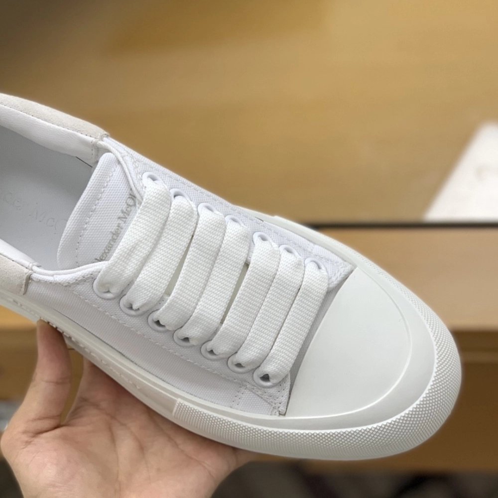 Alexander McQueen MQ White velvet tail Sneakers,Alexander McQueen,High quality Free shipping