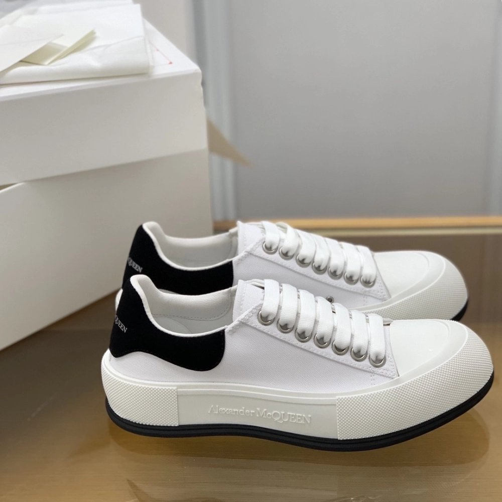 Alexander McQueen MQ White/Black velvet tail Sneakers,Alexander McQueen,High quality Free shipping
