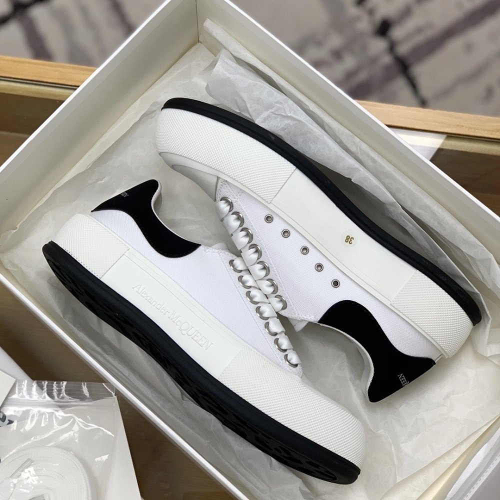 Alexander McQueen MQ White/Black velvet tail Sneakers,Alexander McQueen,High quality Free shipping