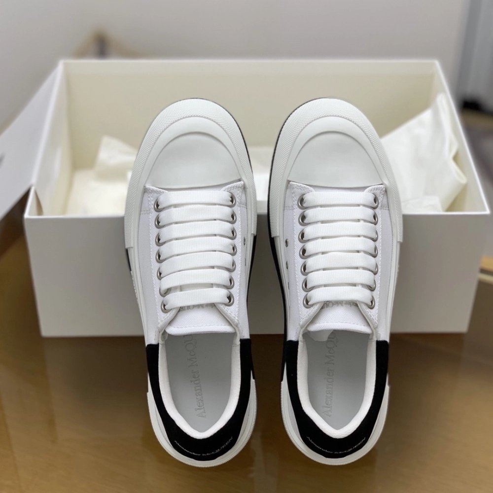 Alexander McQueen MQ White/Black velvet tail Sneakers,Alexander McQueen,High quality Free shipping